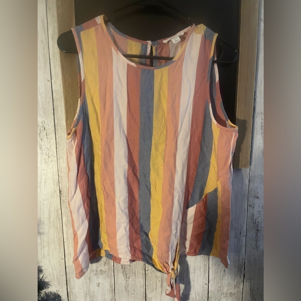 Beach Lunch Lounge Women’s Small sleeveless blouse